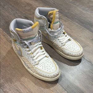 Nike High-Top Union 1s